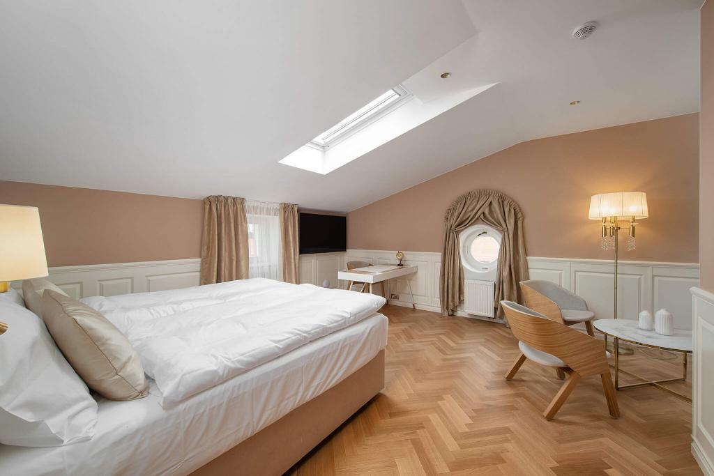Standard and Standard Plus Room - Hotel Chateau Trnová near Prague