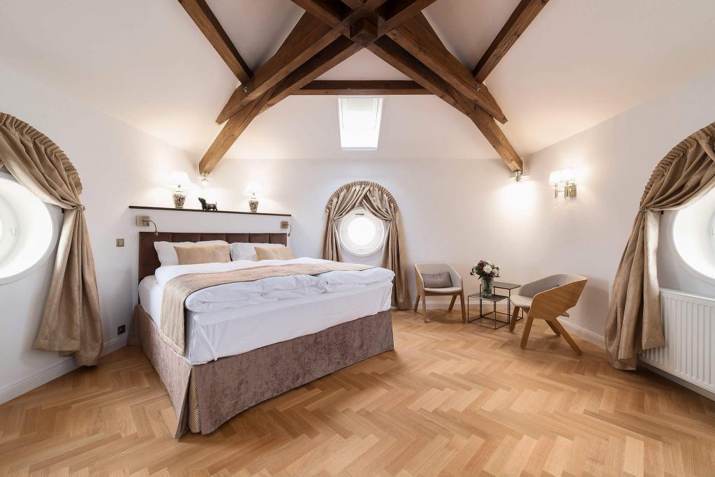Tower Suite - Люкс с двумя спальнями - Hotel Chateau Trnova недалеко от Праги