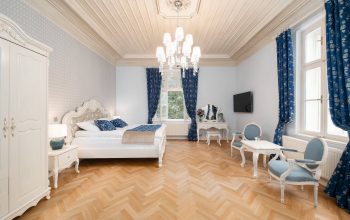 Junior Suite Modry Chateau Trnova u Prahy - Hotel Chateau Trnová Junior Suite Modry Chateau Trnova u Prahy - Hotel Chateau Trnová