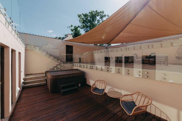 Romantický Wellness Pobyt na Zámku u Prahy - Chateau Trnová - Hotel & Restaurant Chateau Trnová