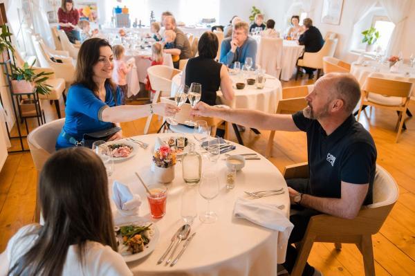 Familien-Jazz-Brunch im Schloss Trnová